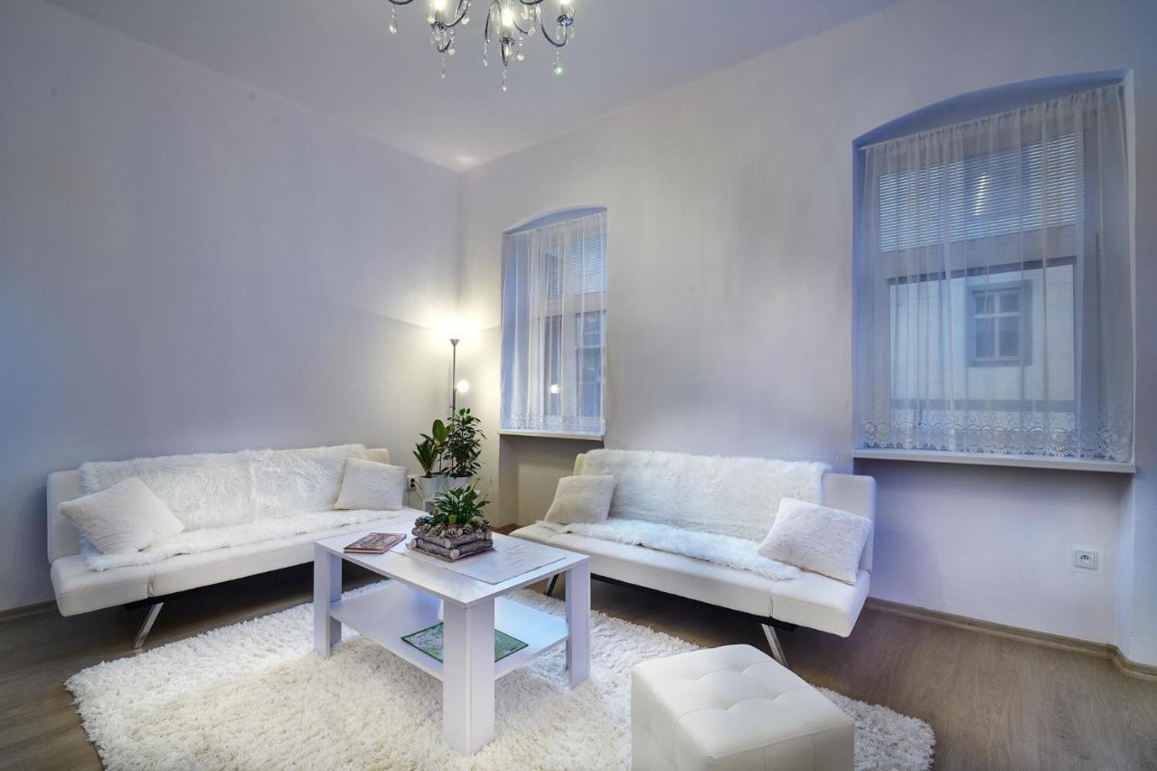 Apartman Bb Centrum Банська Бистриця Екстер'єр фото